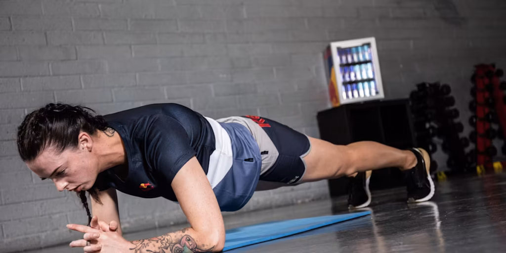 Latihan Sederhana untuk Membentuk Otot Inti yang Kuat dan Menopang Tulang Belakang